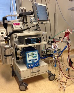 ECMO-maskinen som syresätter blodet.