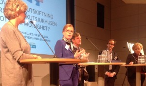Carola Lemne, Anna Starbrink, Per Båtelson, Jan Hillert och Helene Hellmark Knutsson debatterar.